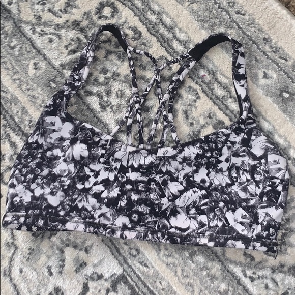 lululemon athletica Other - Lululemon Sports bra
